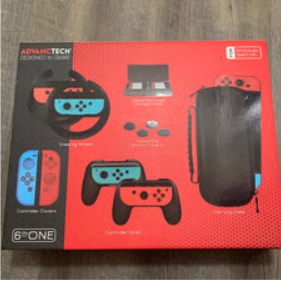 Nintendo Switch Mario Kart Micro SD Bundle - Picture 11 of 11